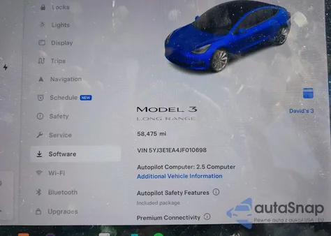 2018 Tesla Model 3 Long Range/Mid Range z USA, uszkodzony, nr VIN 5YJ3E1EA4JF010698